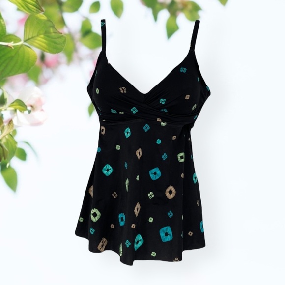 Contours by Coco Reef Tankini TOP Size 8 & 32C - Picture 1 of 7